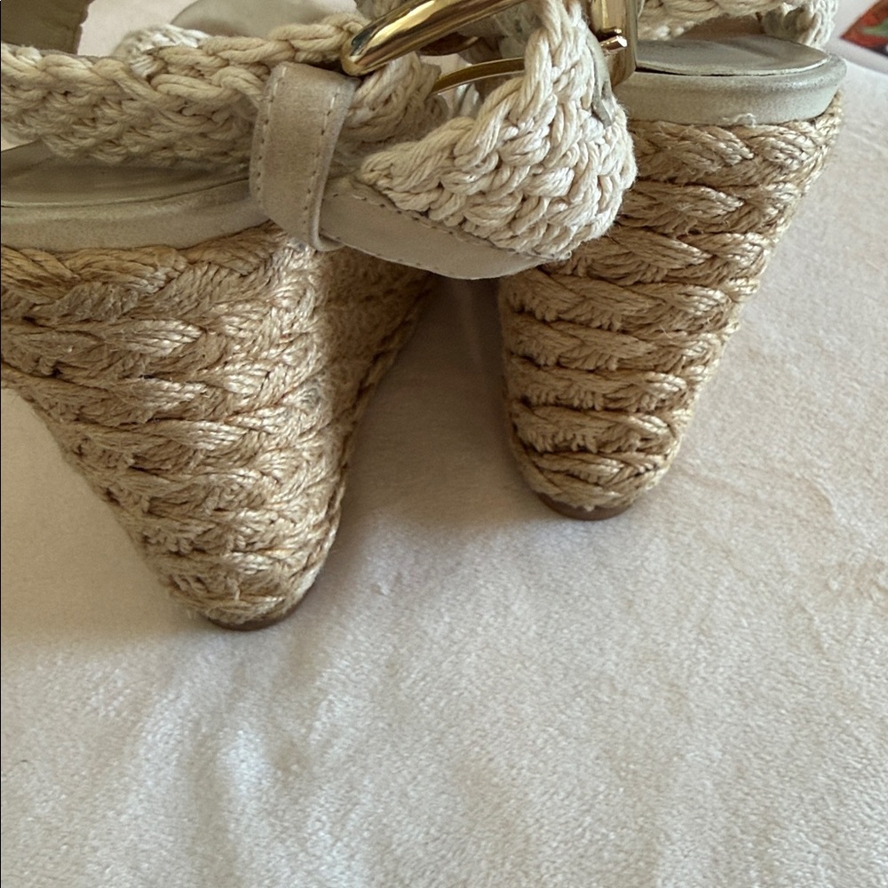 Woven Raffia wedge sandals, Size 6 Stuart Weitzman - Picture 4 of 9
